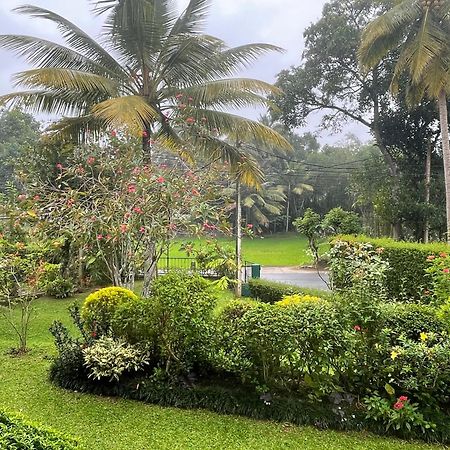 Surveyor'S Residence Bungalow Kandy Exterior foto