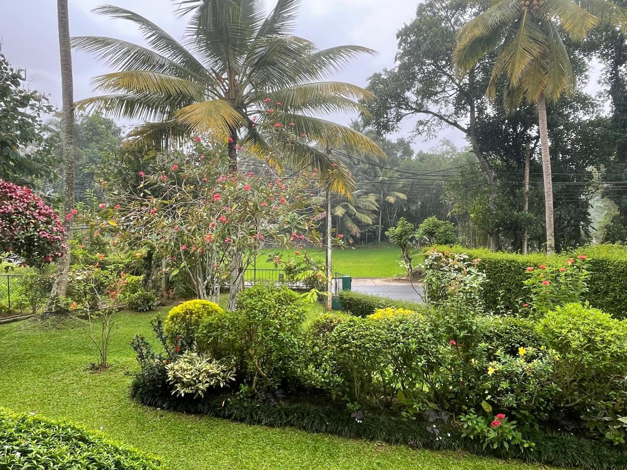 Surveyor'S Residence Bungalow Kandy Exterior foto